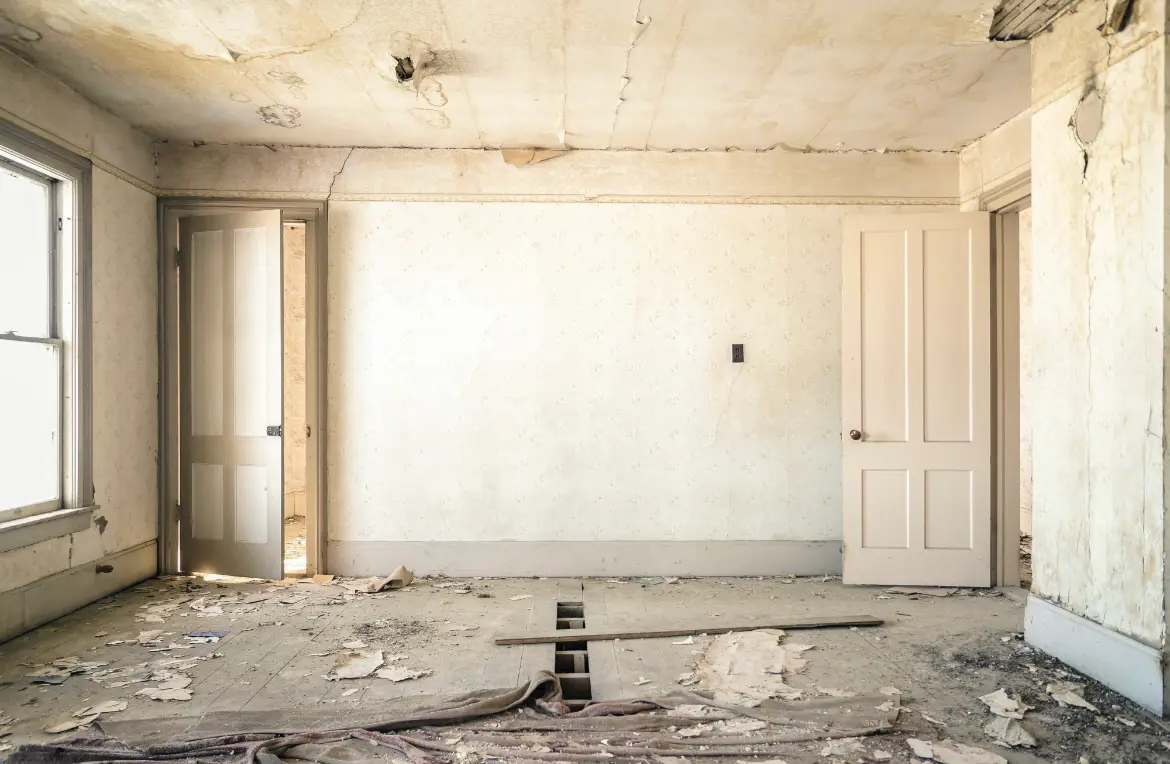 Waste disposal crew managing a cleanout project in Hartselle